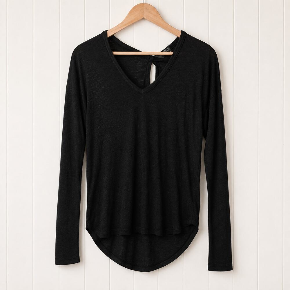 Red Haute Shirt Women's Size Small Causal Soft Long Sleeve Black Top